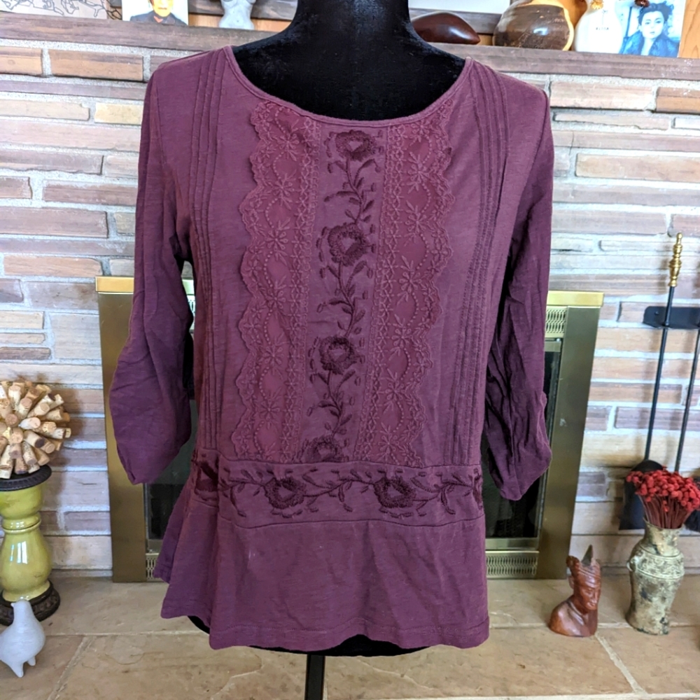 Skies are Blue top w/embroidery